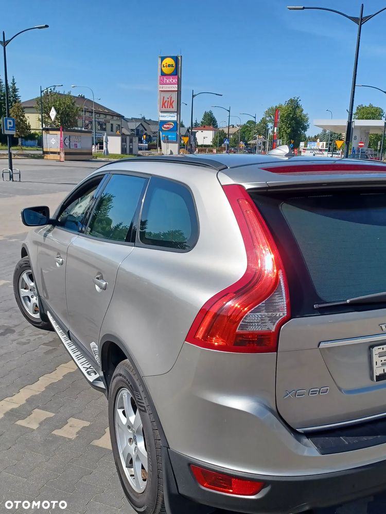 Volvo XC 60 D3 Momentum - 7