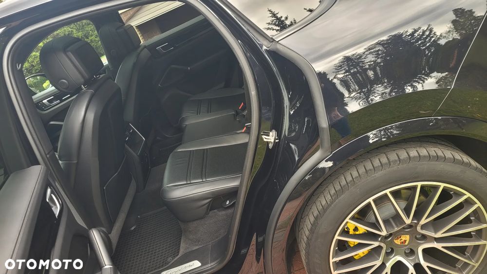 Porsche Cayenne Standard - 19
