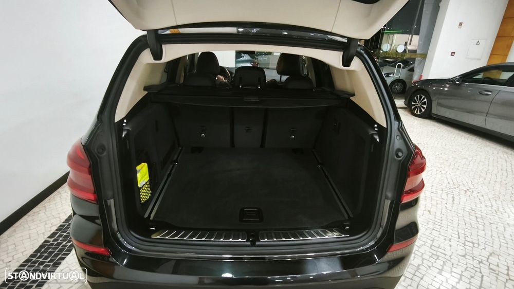 BMW X3 18 d sDrive Auto - 29