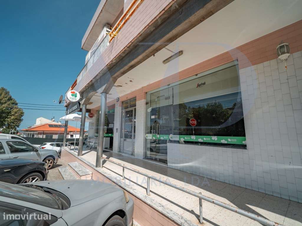 Loja com Negócio em Mesão Frio - Oportunidade de Investimento - Grande imagem: 2/23