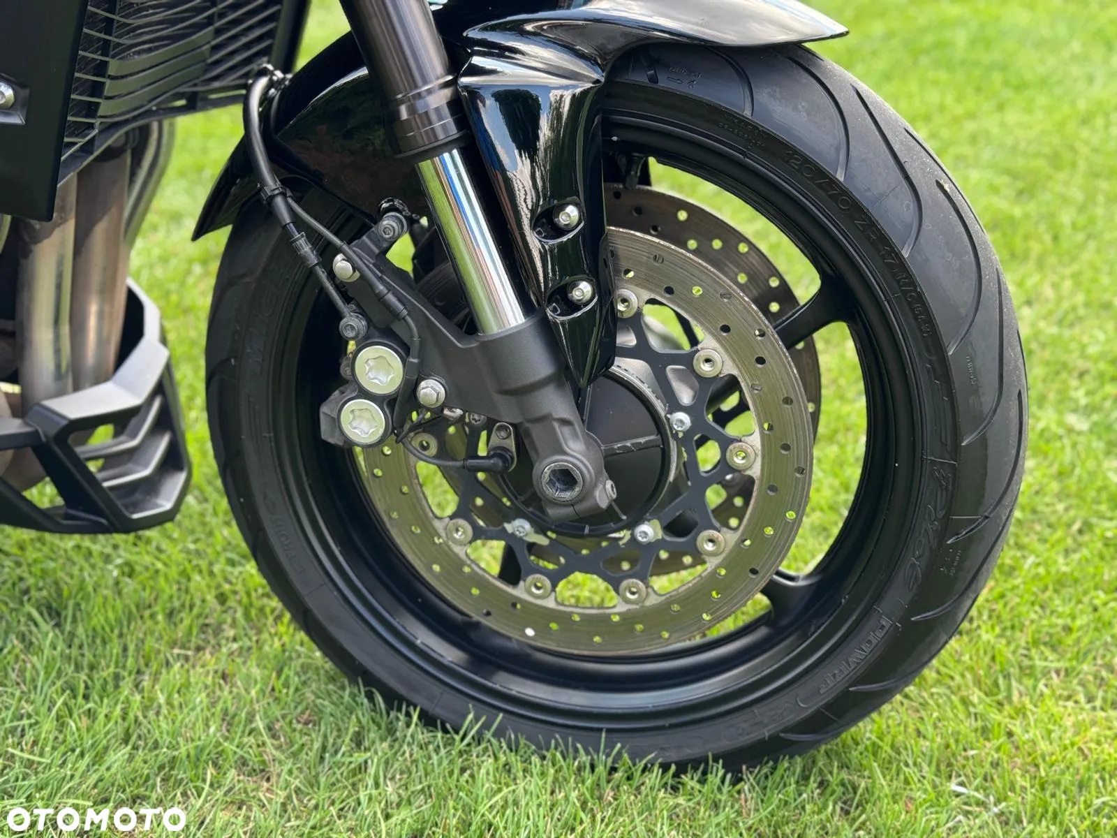 Yamaha FZ - 12