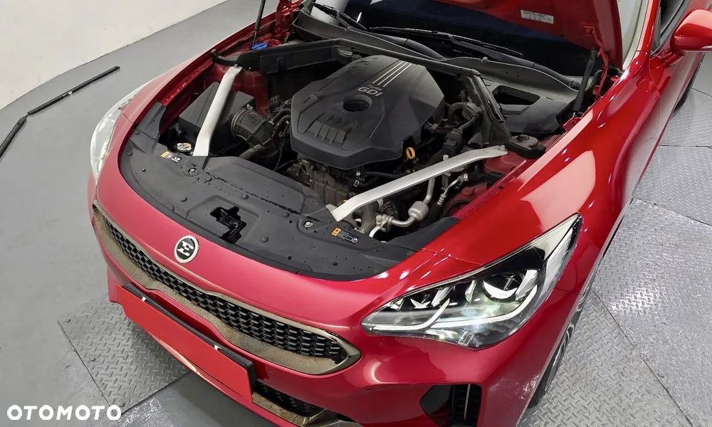 Kia Stinger - 7