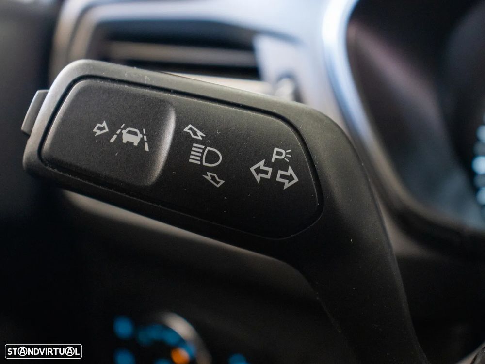 Ford Focus 1.0 EcoBoost MHEV ST-Line - 19