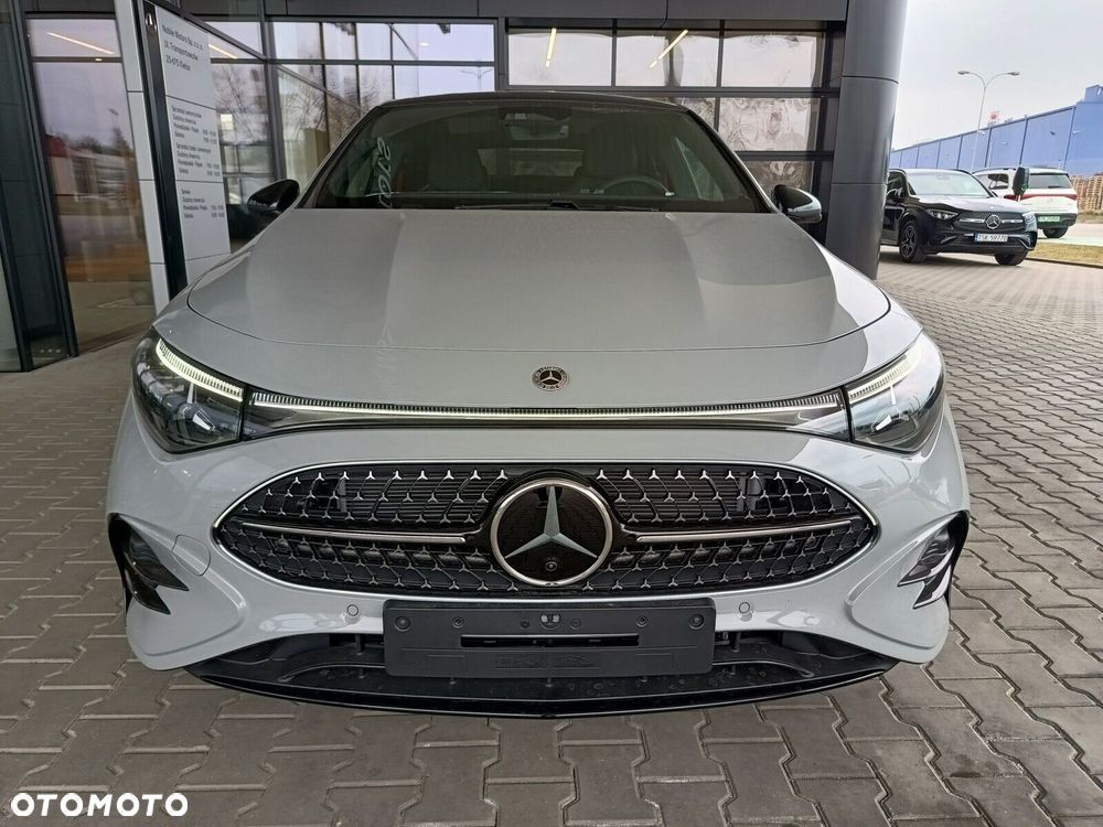 Mercedes-Benz CLA - 2
