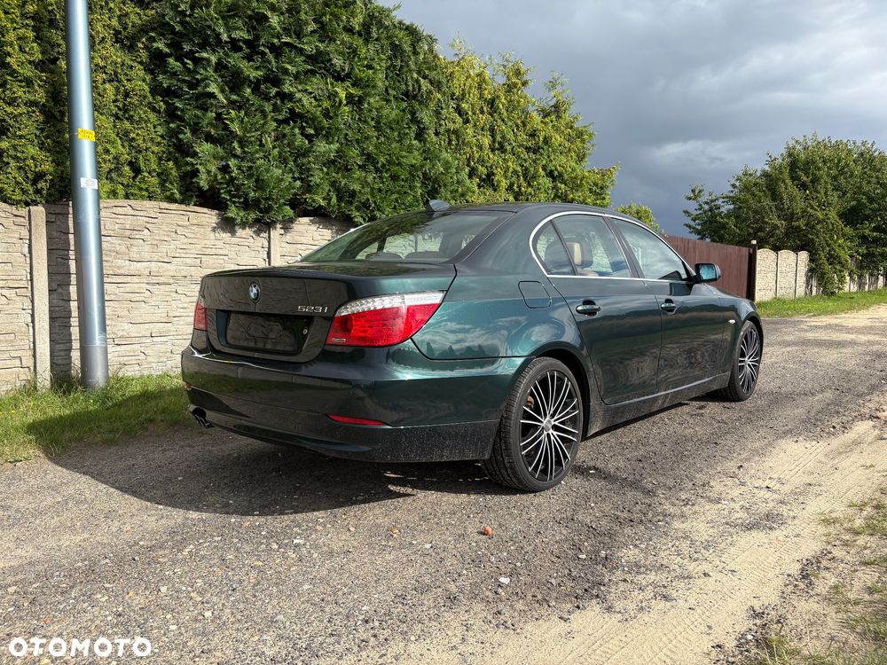 BMW Seria 5 523i Edition Exclusive - 7