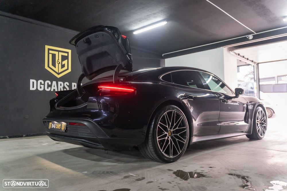 Porsche Taycan 4S - 19
