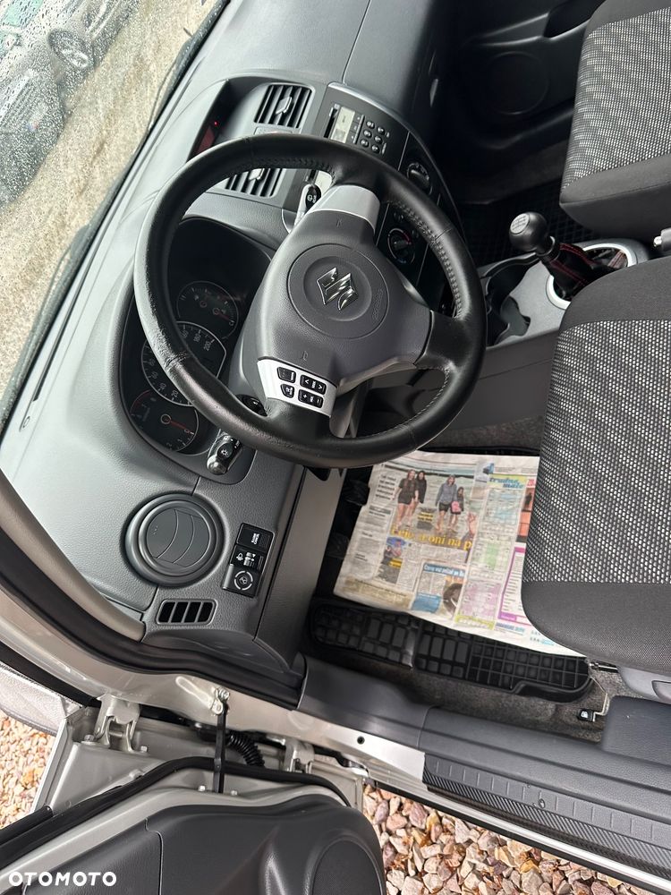 Suzuki SX4 1.6 GS / Premium - 12