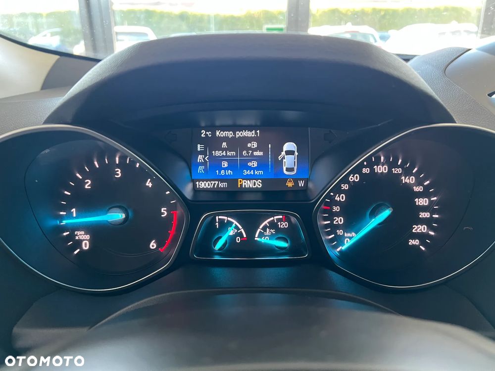 Ford Kuga 2.0 TDCi FWD Titanium - 24