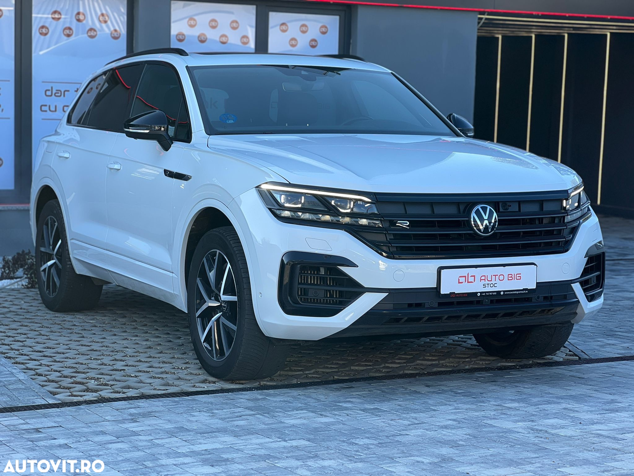 Volkswagen Touareg - 3