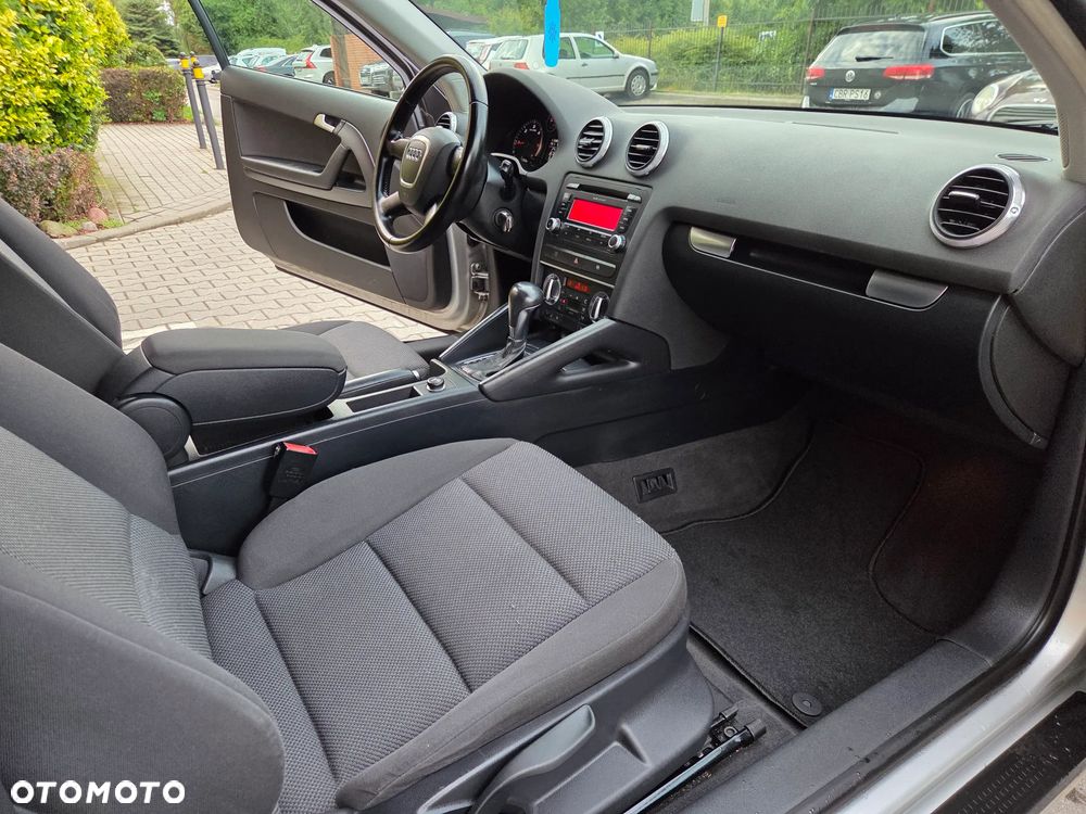 Audi A3 3-drzwiowe 2.0 TDI DPF Ambiente S tronic - 20