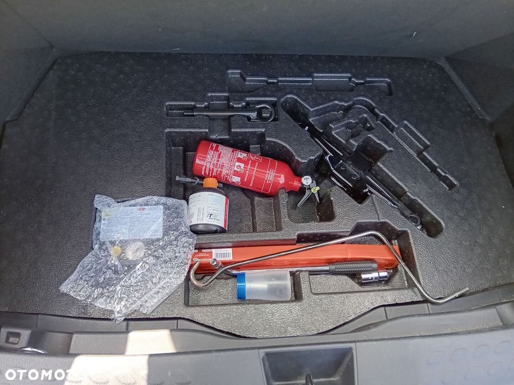 Toyota C-HR 1.2 T Premium - 15