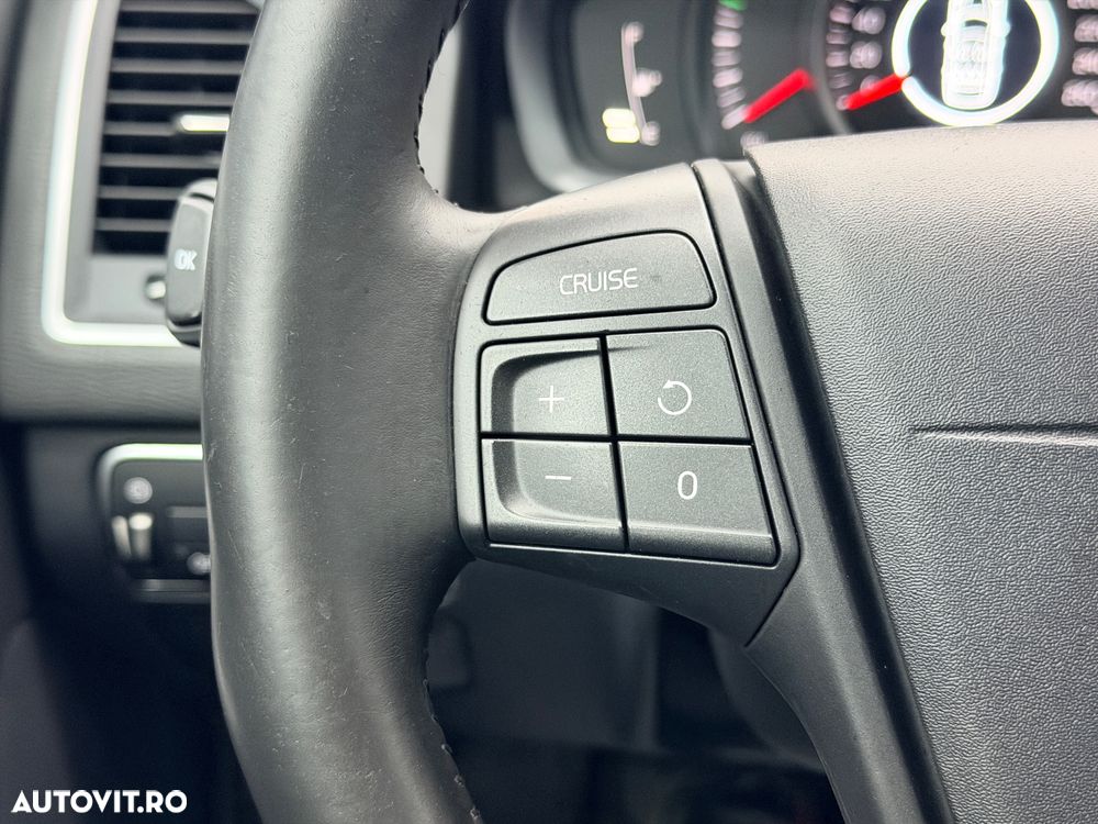 Volvo XC 60 D3 Kinetic - 33