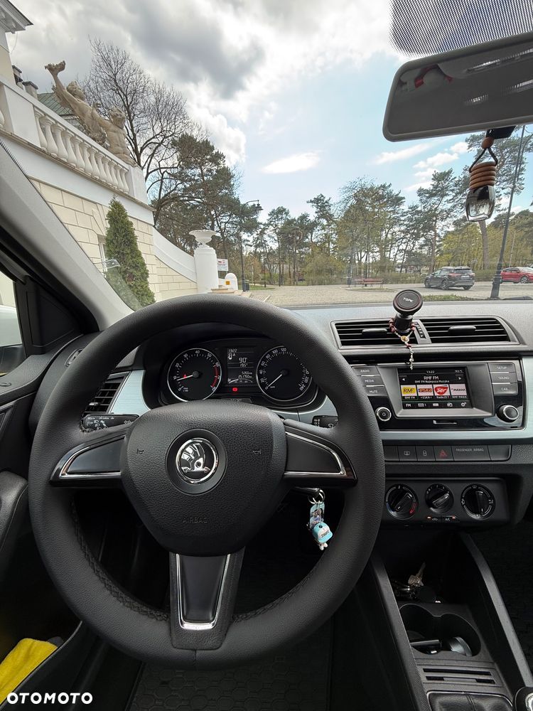 Skoda Fabia 1.2 TSI Active - 19