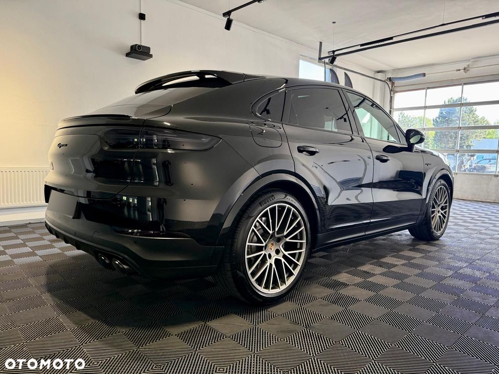 Porsche Cayenne E-Hybrid - 6