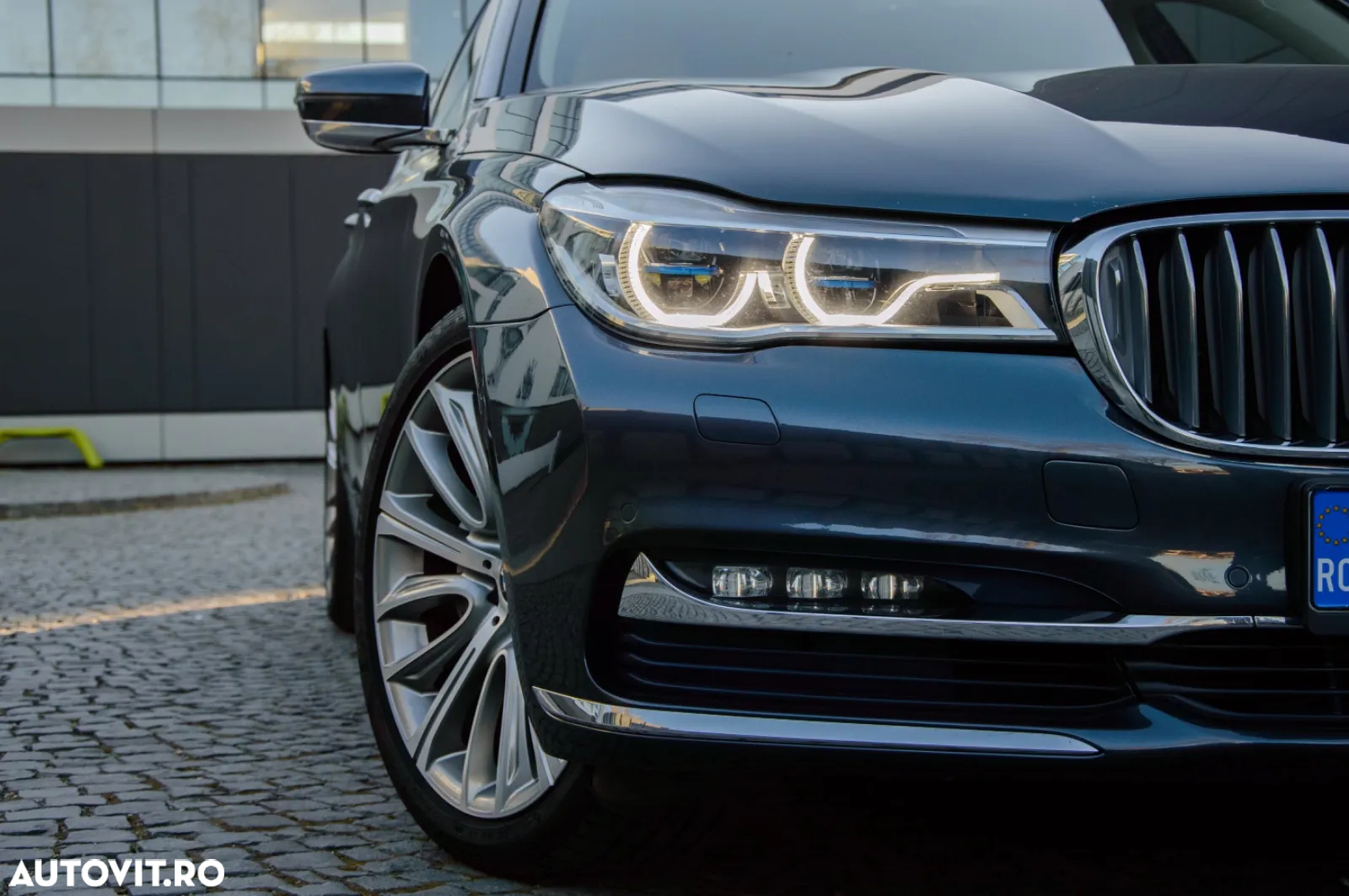 BMW Seria 7 740d xDrive - 14