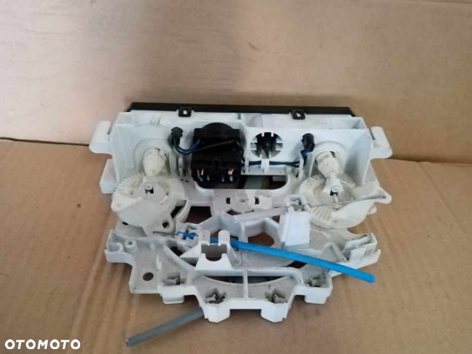 Panel nawiewu DAIHATSU YRV 00-05 Europa - 2