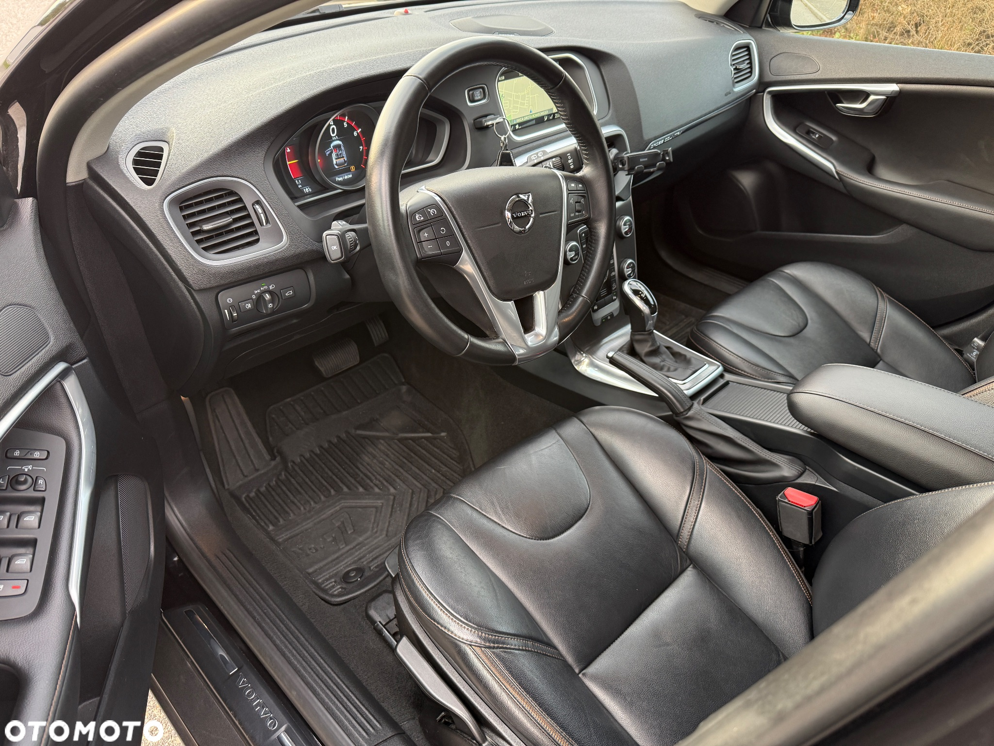 Volvo V40 Cross Country T5 AWD Drive-E Summum - 9