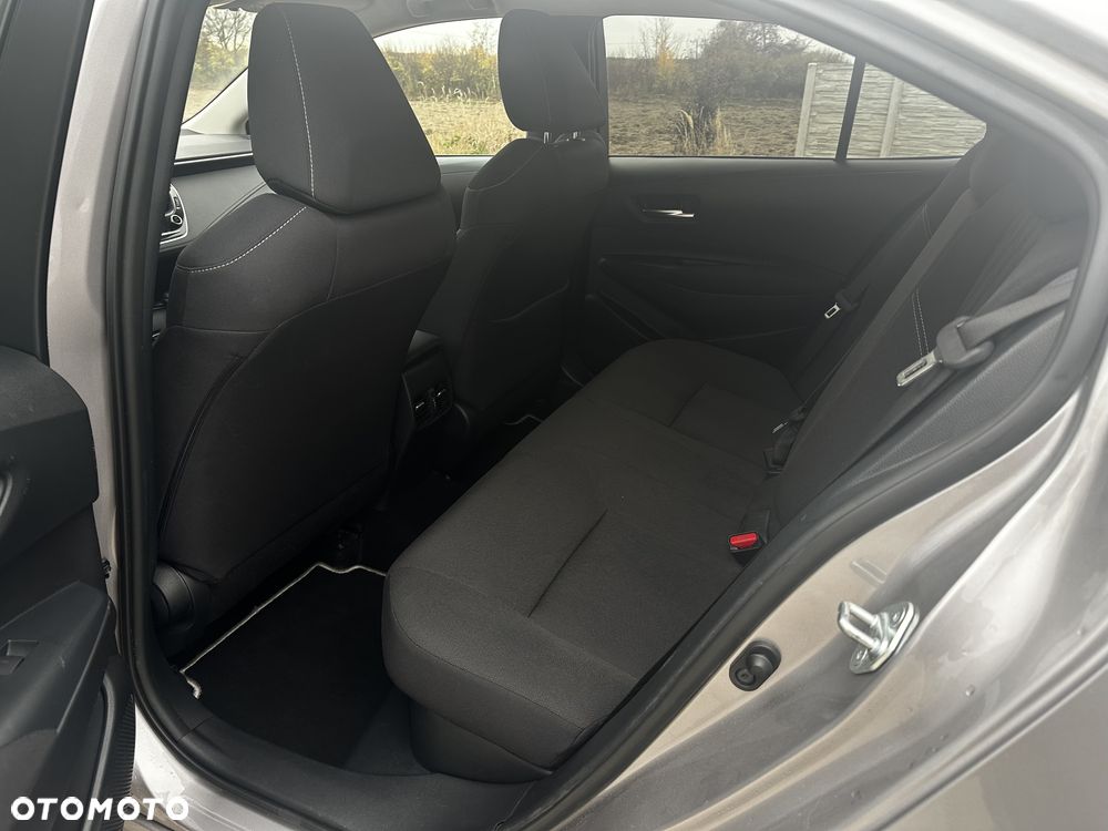 Toyota Corolla 1.8 Hybrid Comfort - 24