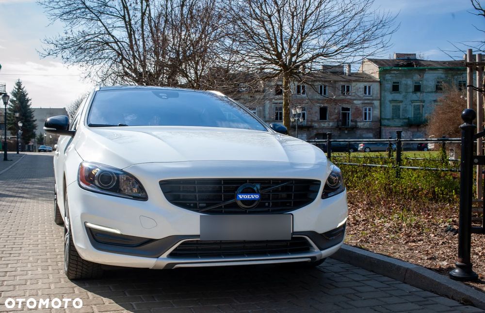 Volvo V60 T6 AWD Summum - 3