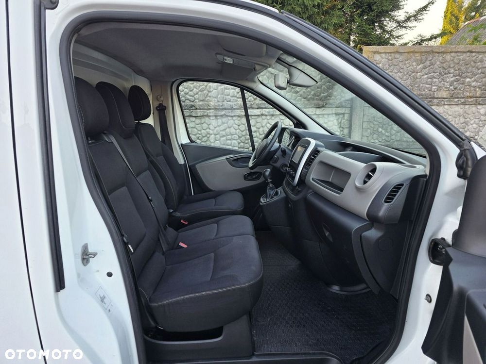 Renault Trafic - 17