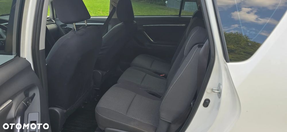 Toyota Verso 2.0 D-4D Premium 7os - 27