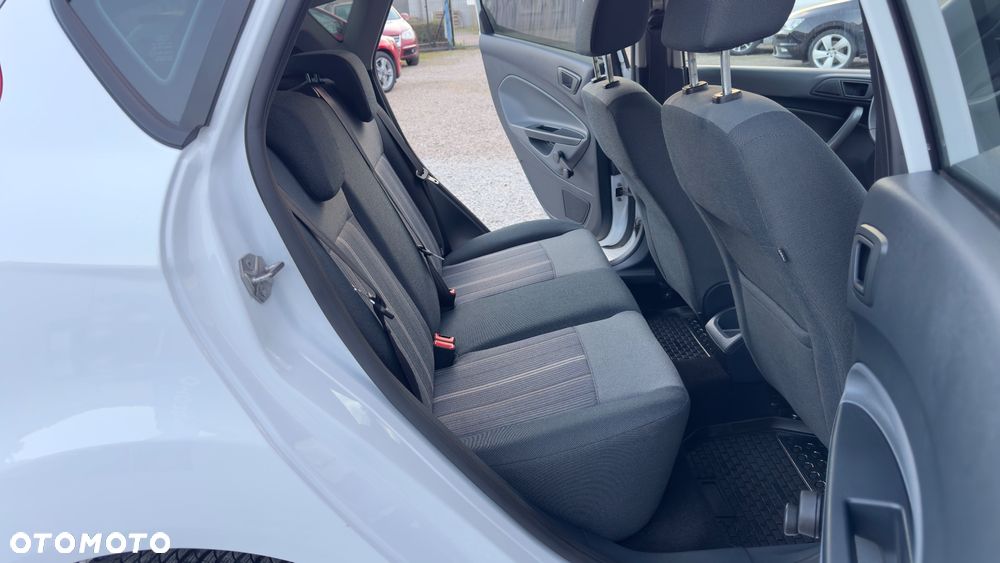 Ford Fiesta 1.4 Trend - 33