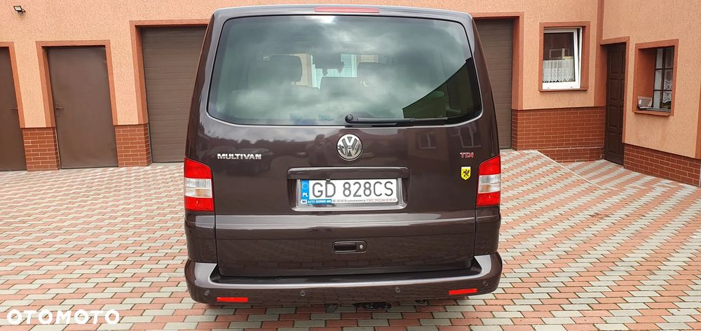 Volkswagen Multivan - 23