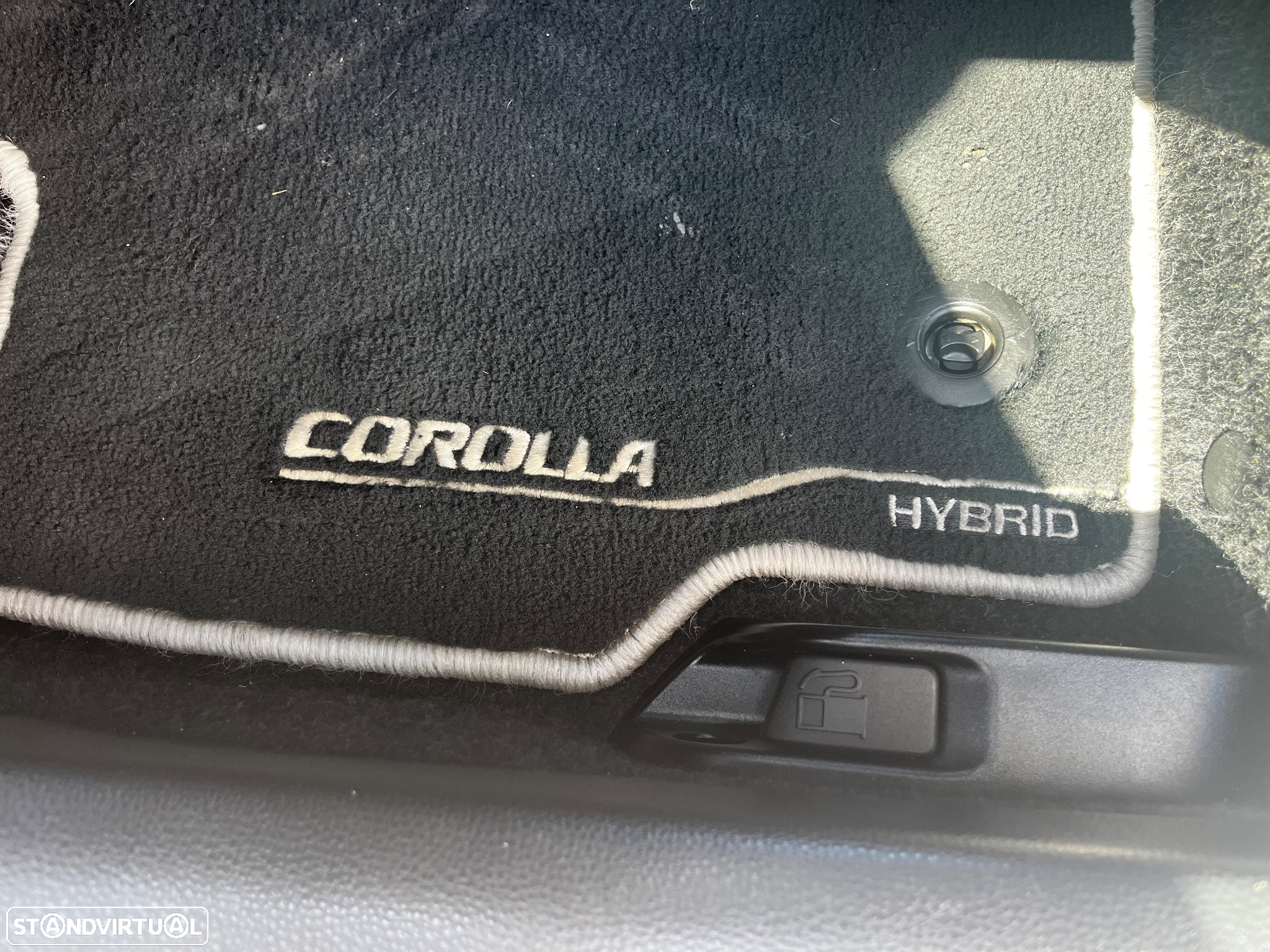 Toyota Corolla Touring Sports 1.8 Hybrid Comfort+P.Sport - 27