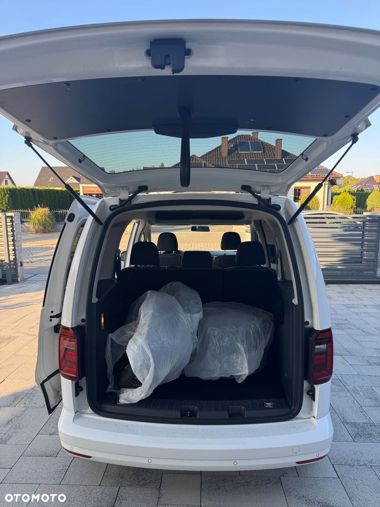 Volkswagen Caddy 1.4 TSI Comfortline DSG - 9