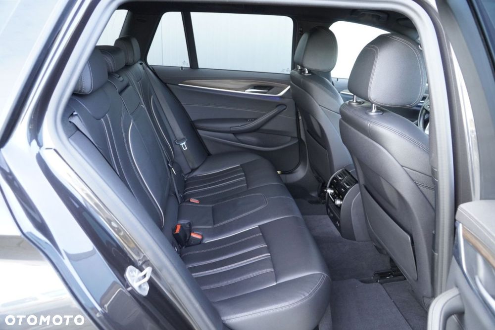 BMW Seria 5 520d Sport Line sport - 7