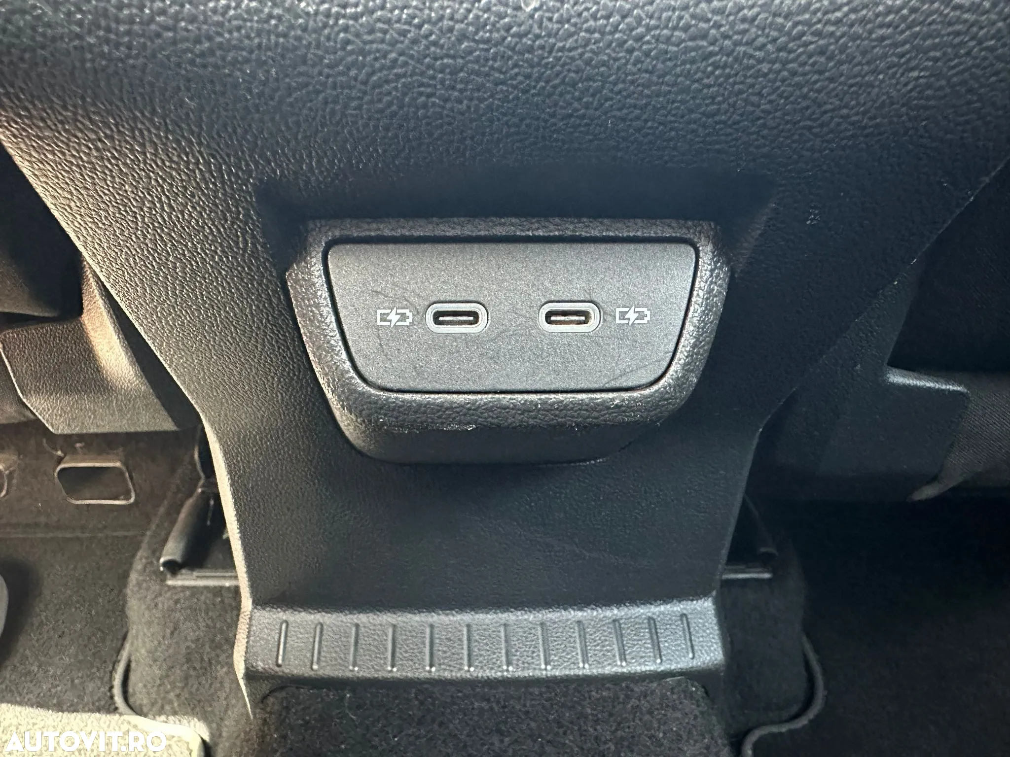Volkswagen T-Cross - 22