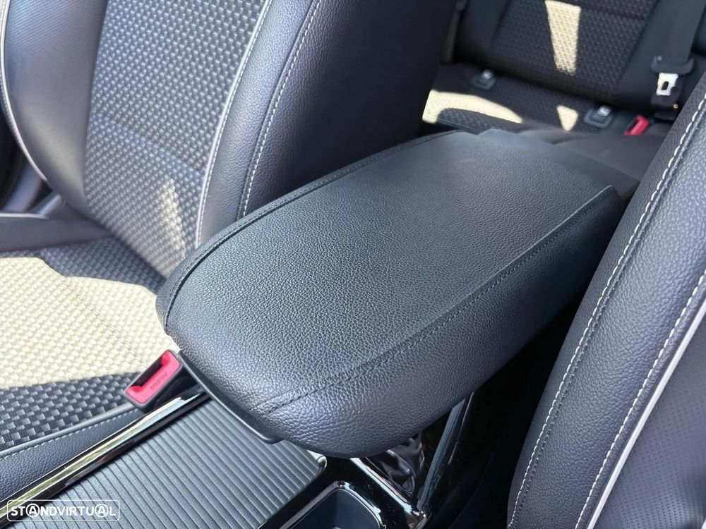 Kia Ceed SW 1.4 T-GDI Drive+SRF 7DCT - 35
