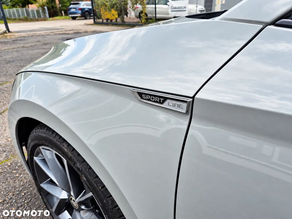 Skoda Superb 2021 photo 4