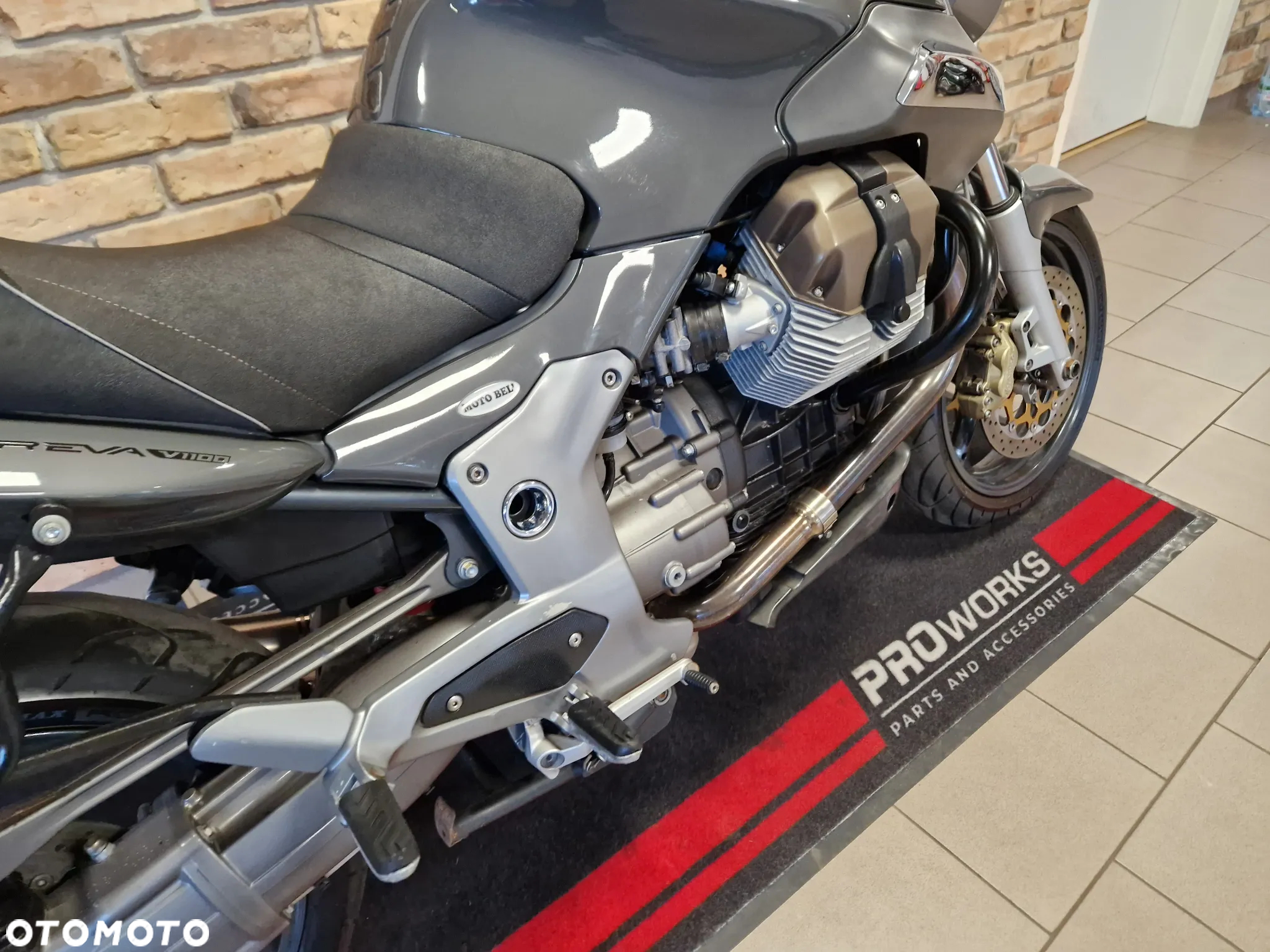 Moto Guzzi Breva - 24