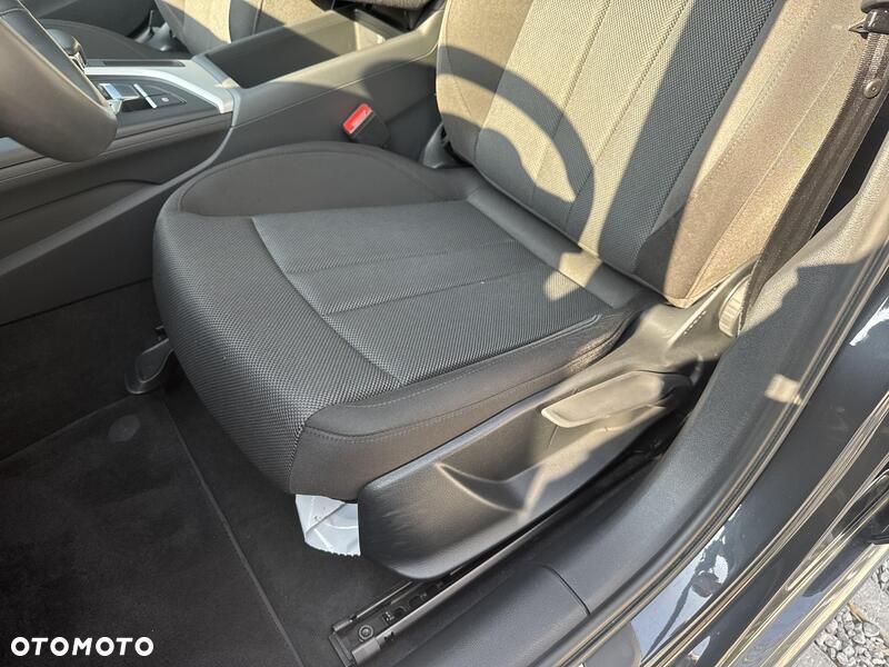 Audi A4 Limousine 35 TFSI mHEV Advanced S tronic - 14