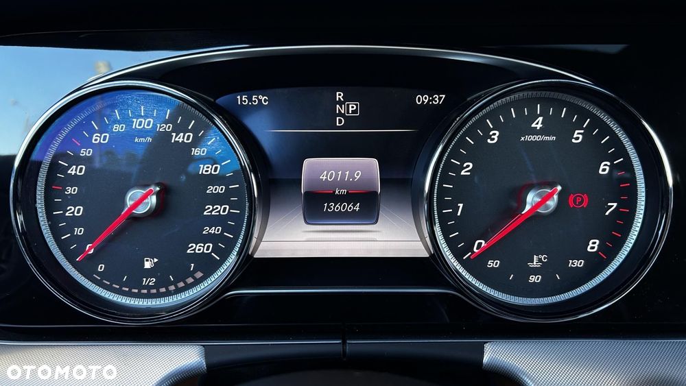 Mercedes-Benz Klasa E 200 Coupe 9G-TRONIC - 17