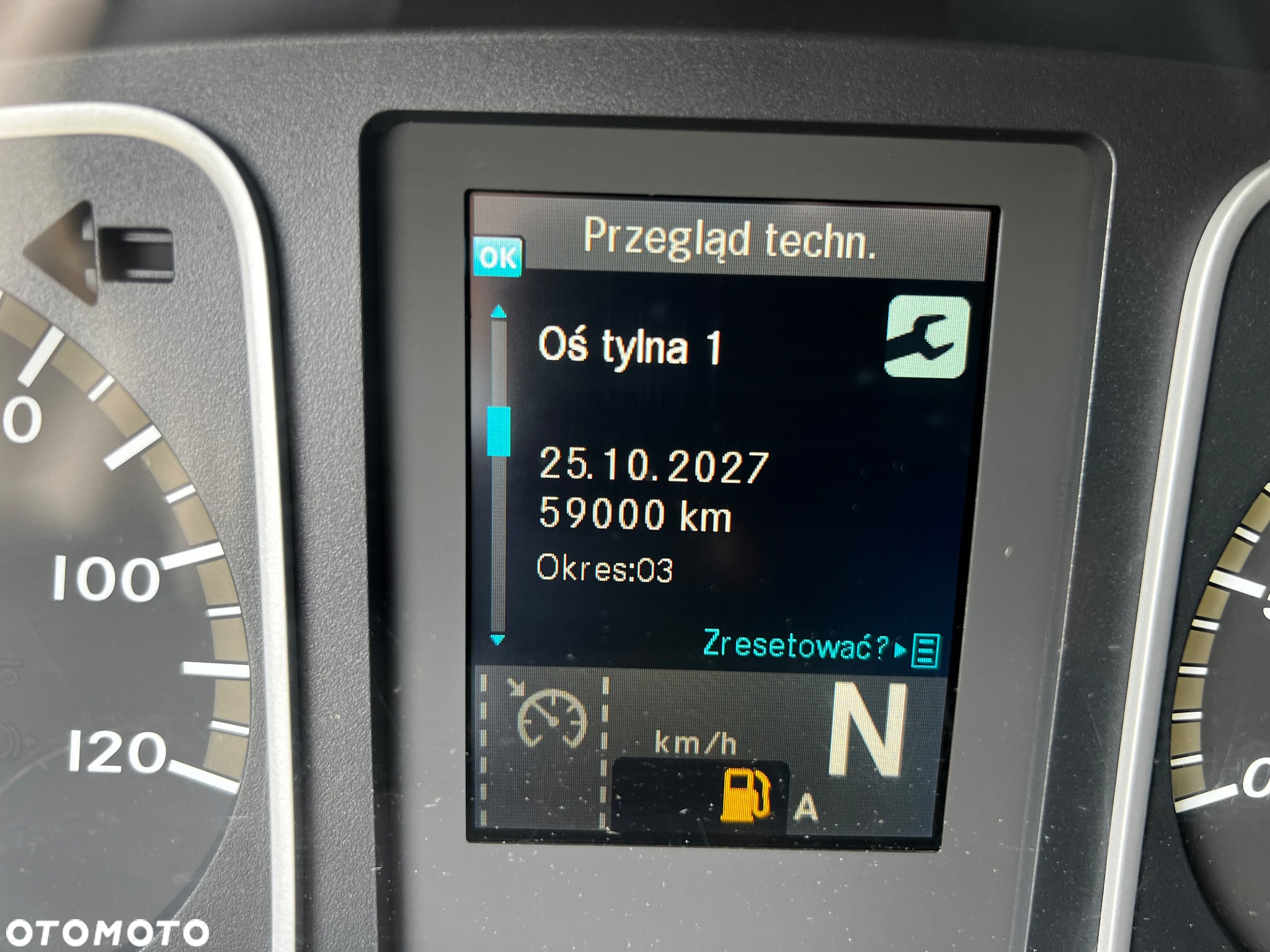 Mercedes-Benz ATEGO - 35