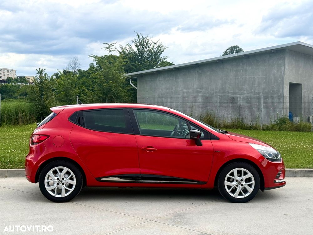 Renault Clio - 12