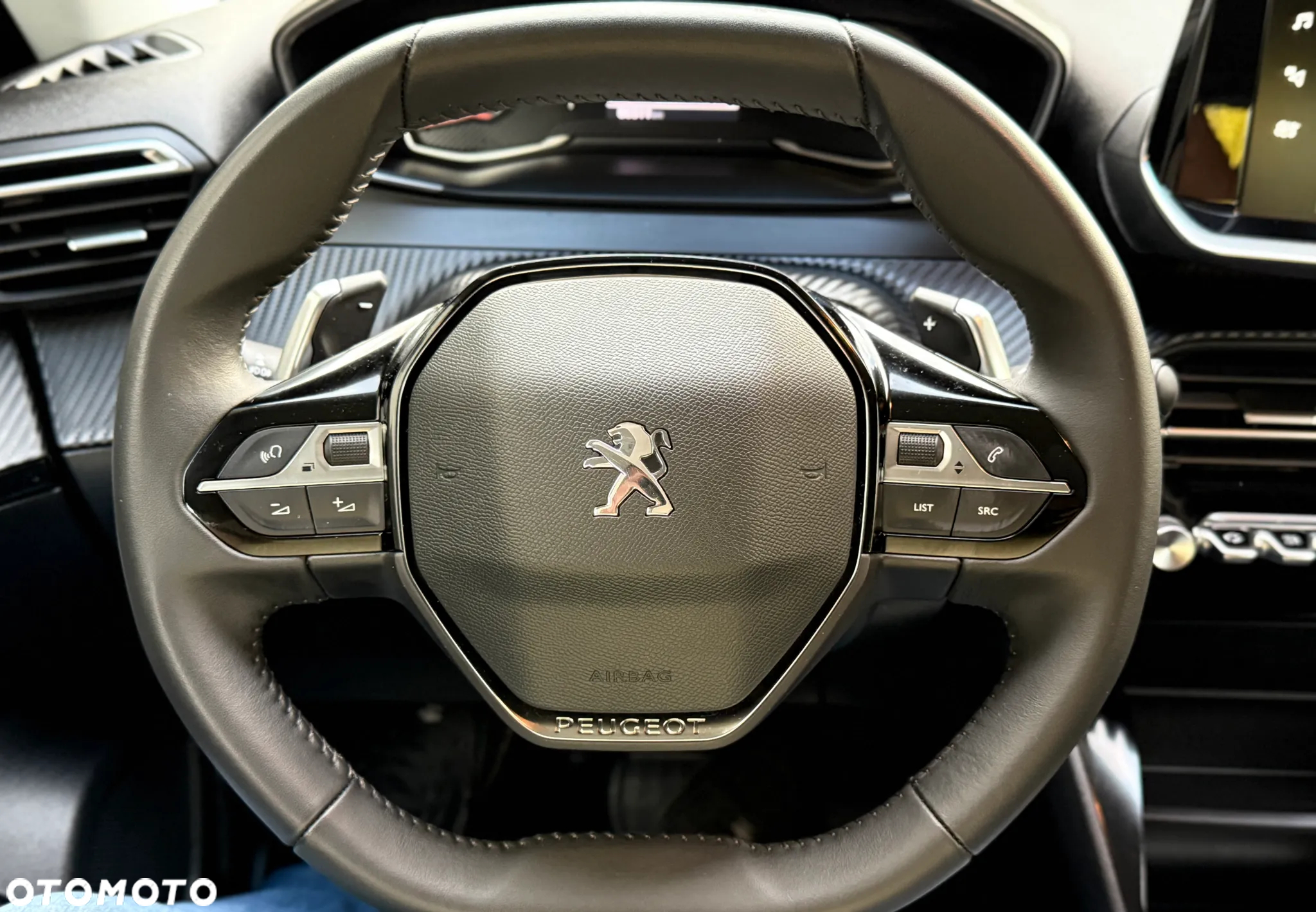 Peugeot 2008 1.2 PureTech Active Pack S&S EAT8 - 36
