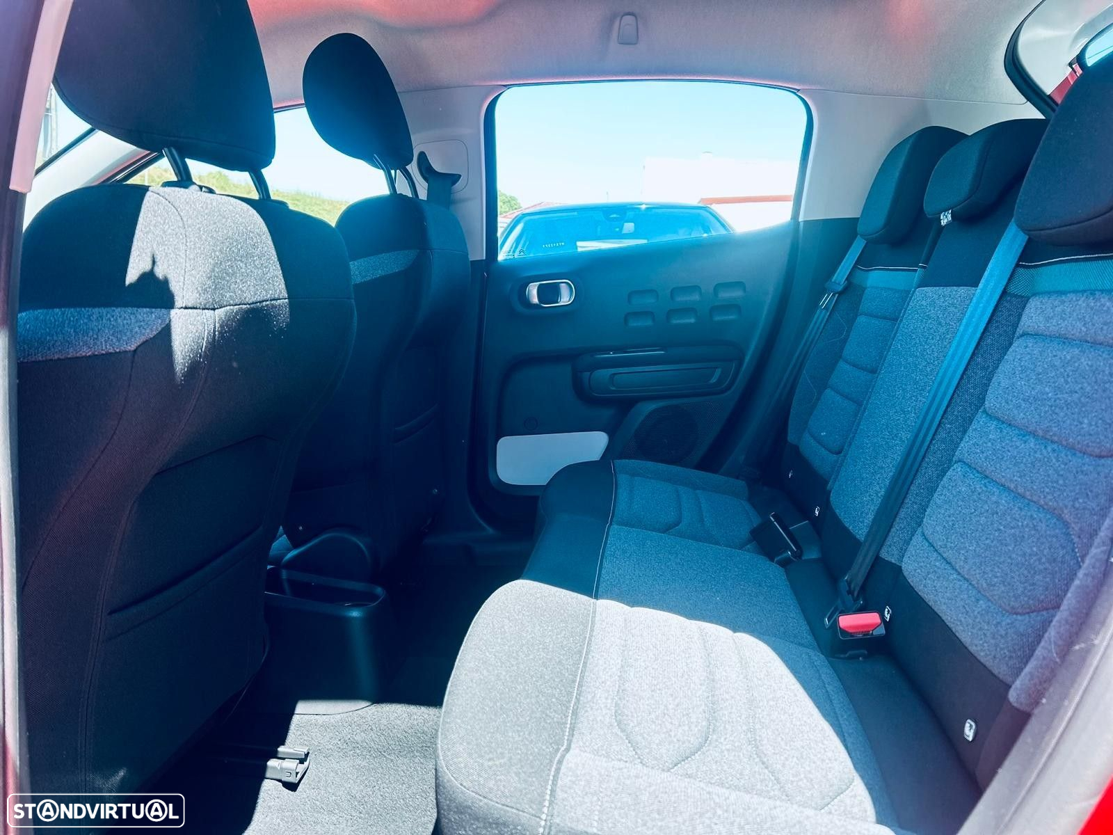 Citroën C3 1.2 PureTech Shine - 13