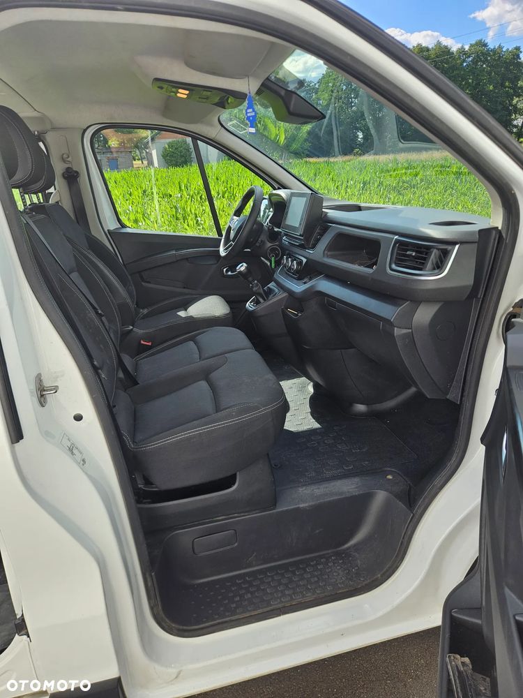 Renault Trafic - 12