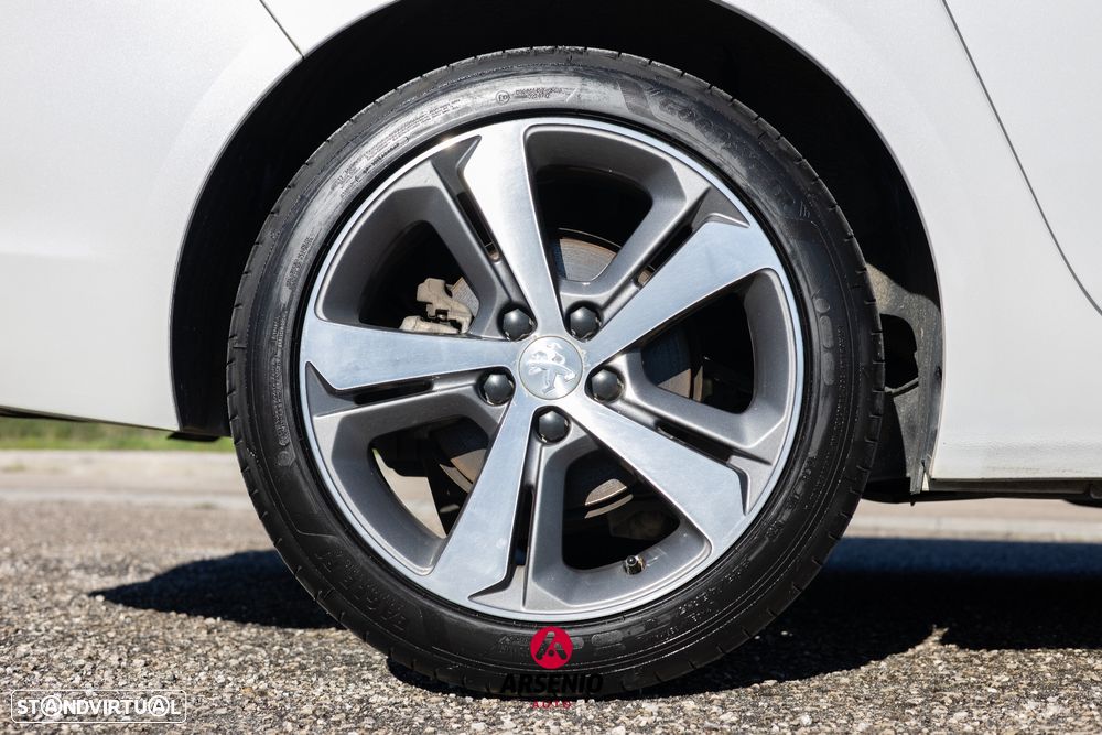 Peugeot 308 SW 1.5 BlueHDi GT EAT8 - 21