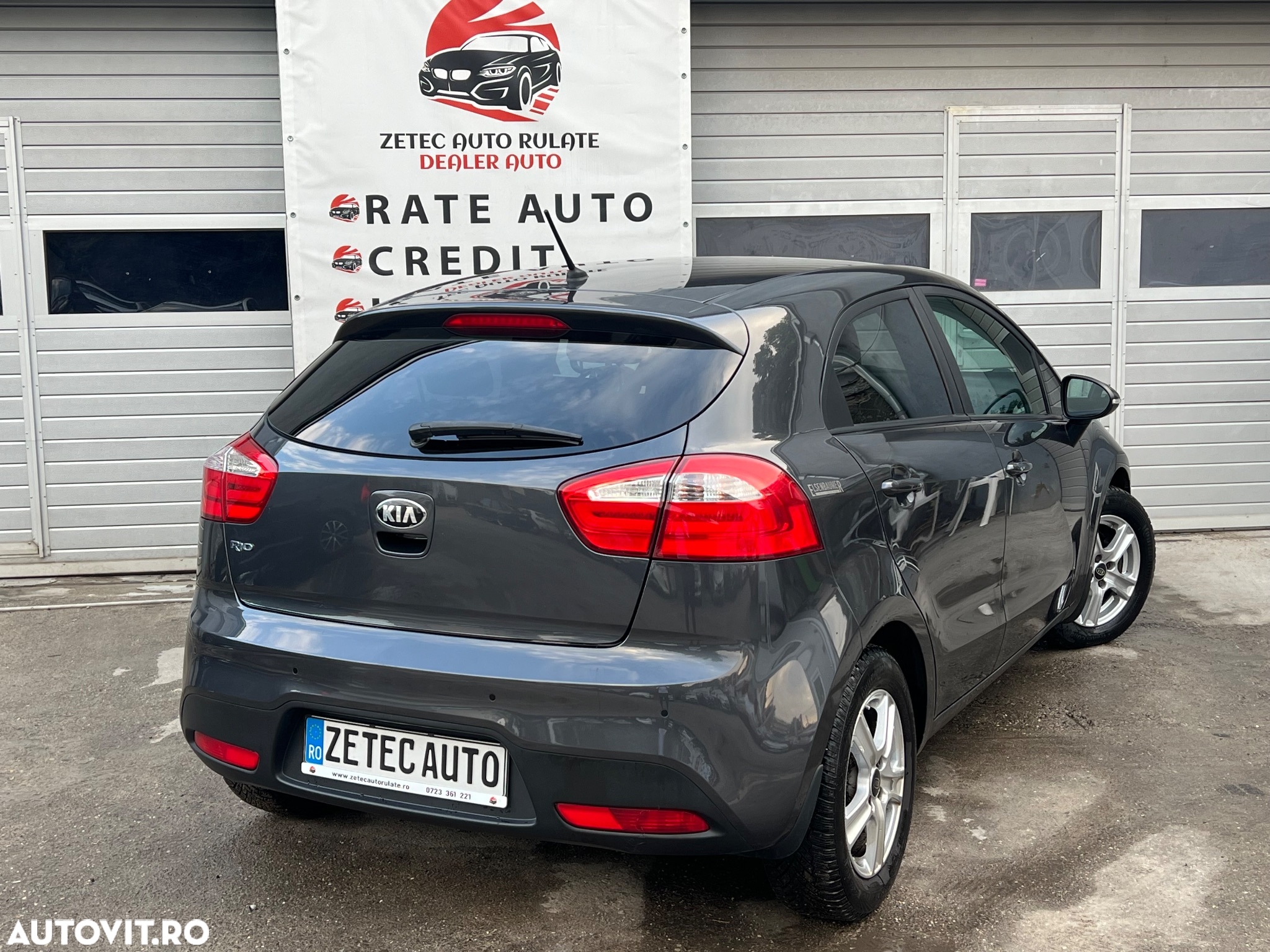 Kia Rio 1.4 CRDi 90 Platinum Edition - 3