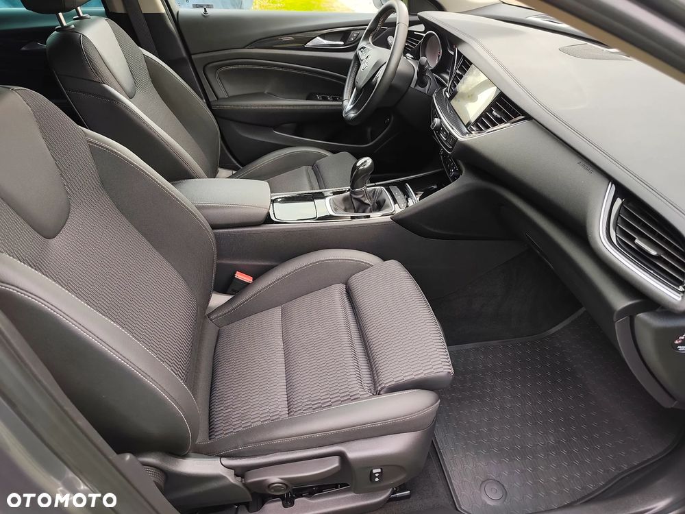 Opel Insignia 1.5 T Innovation S&S - 18