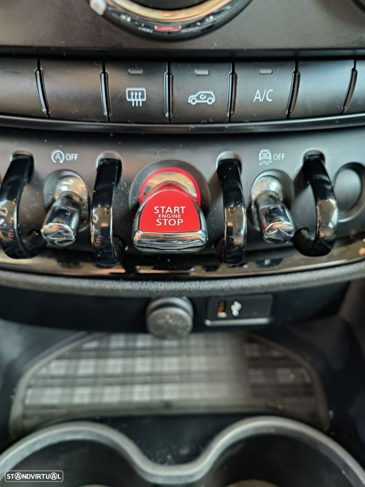 MINI Clubman One D - 17