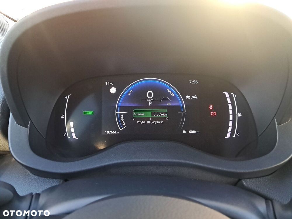Toyota Yaris Cross Hybrid 1.5 Comfort - 26
