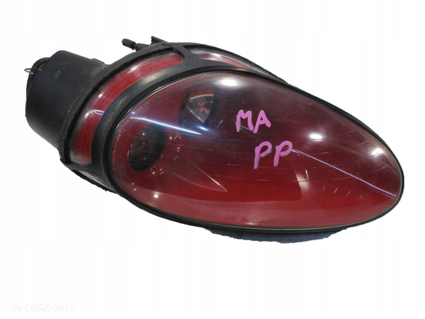 LAMPA PRAWY PRZÓD EUROPA Maserati GranSport 2006