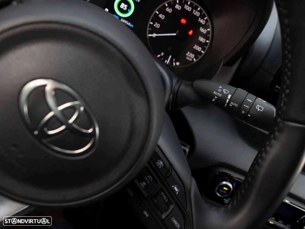 Toyota Yaris 1.5 HDF Comfort Plus - 25