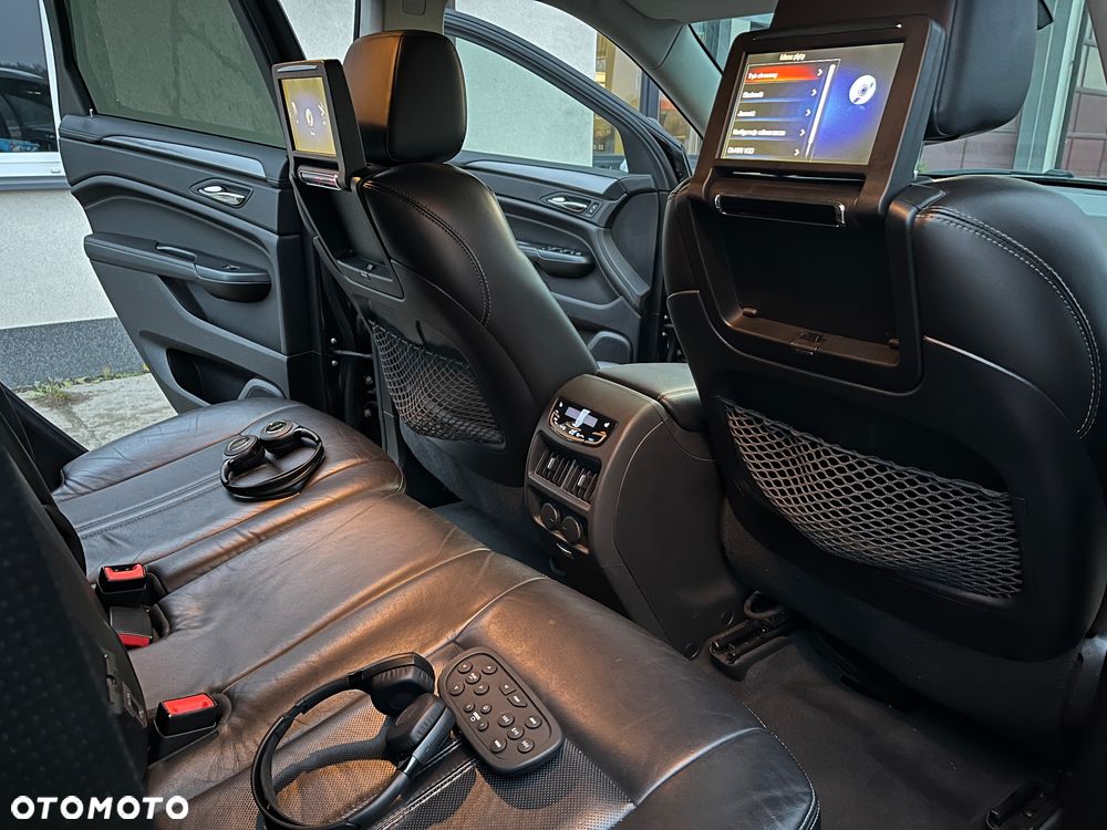 Cadillac SRX - 27