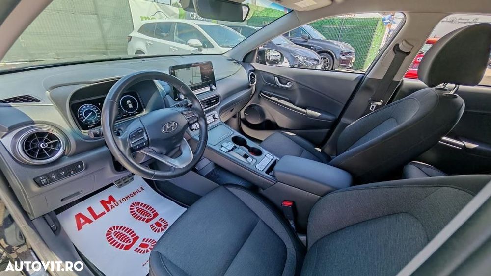 Hyundai KONA - 5